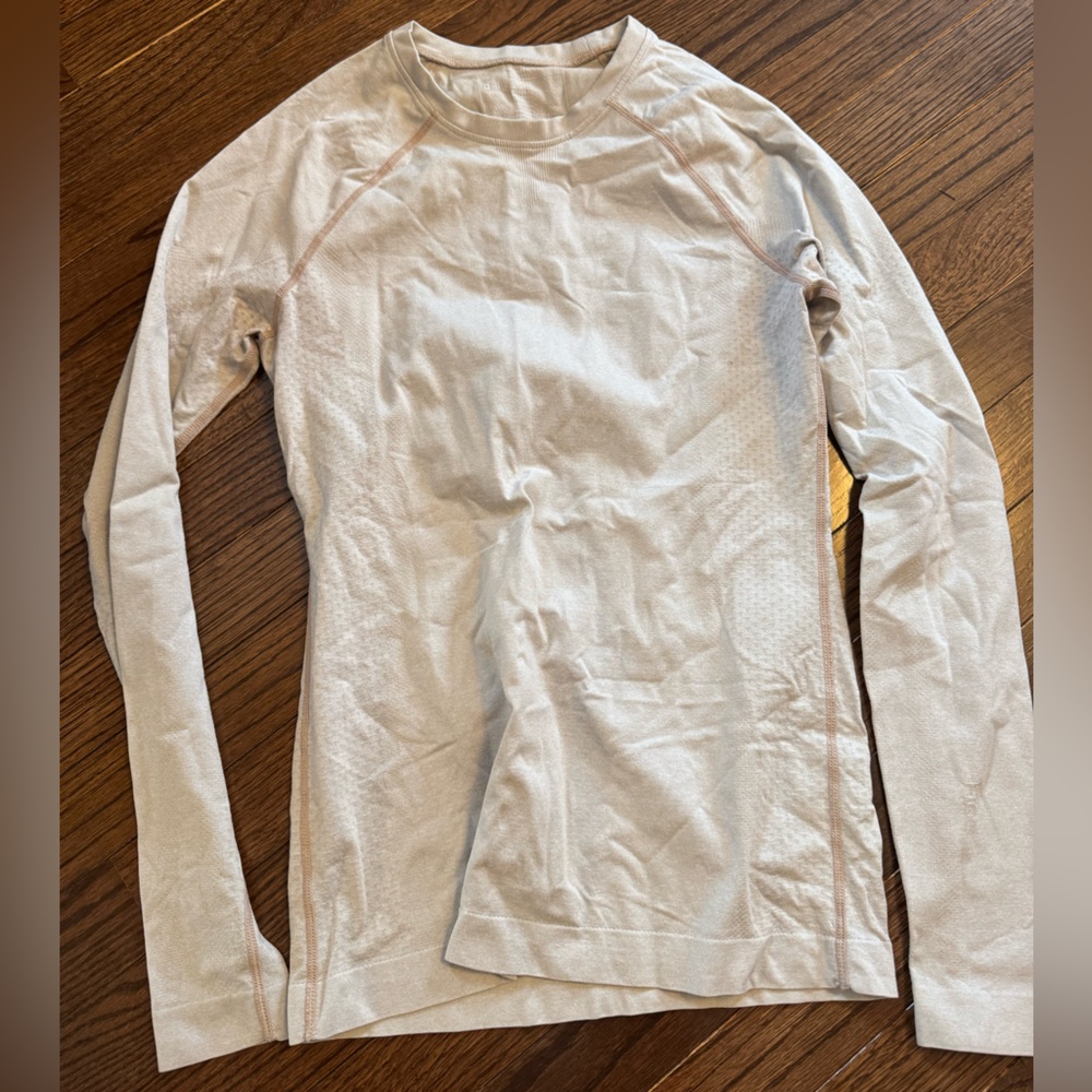 Salta seamless long sleeve underscrub top